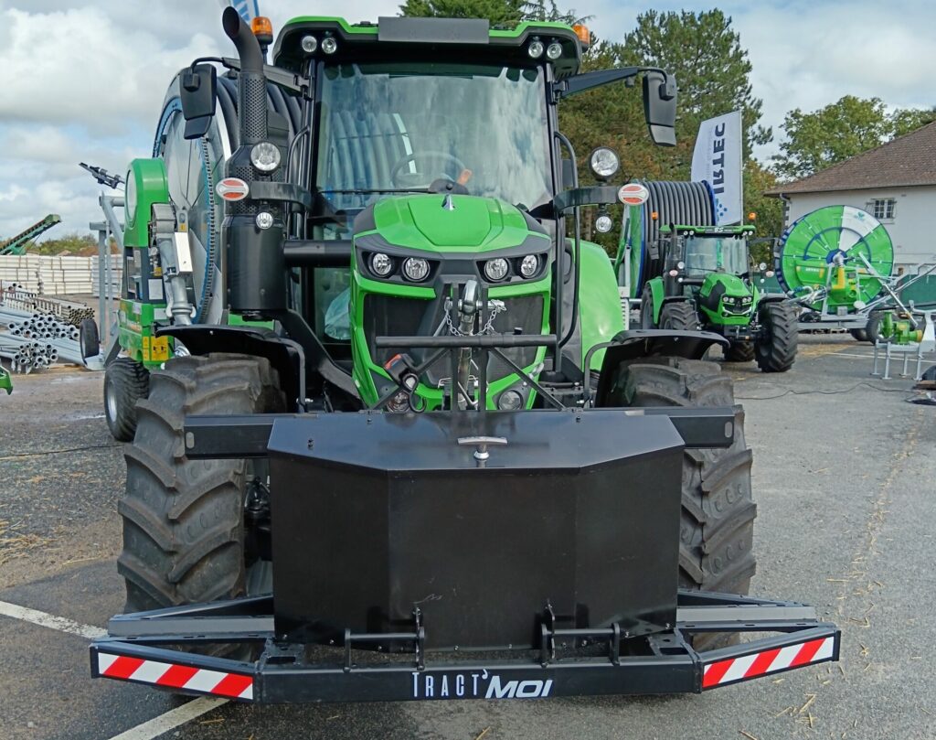 Tract'Moi : Un support de vélo et trottinette électriques spécial tracteurs  agricoles