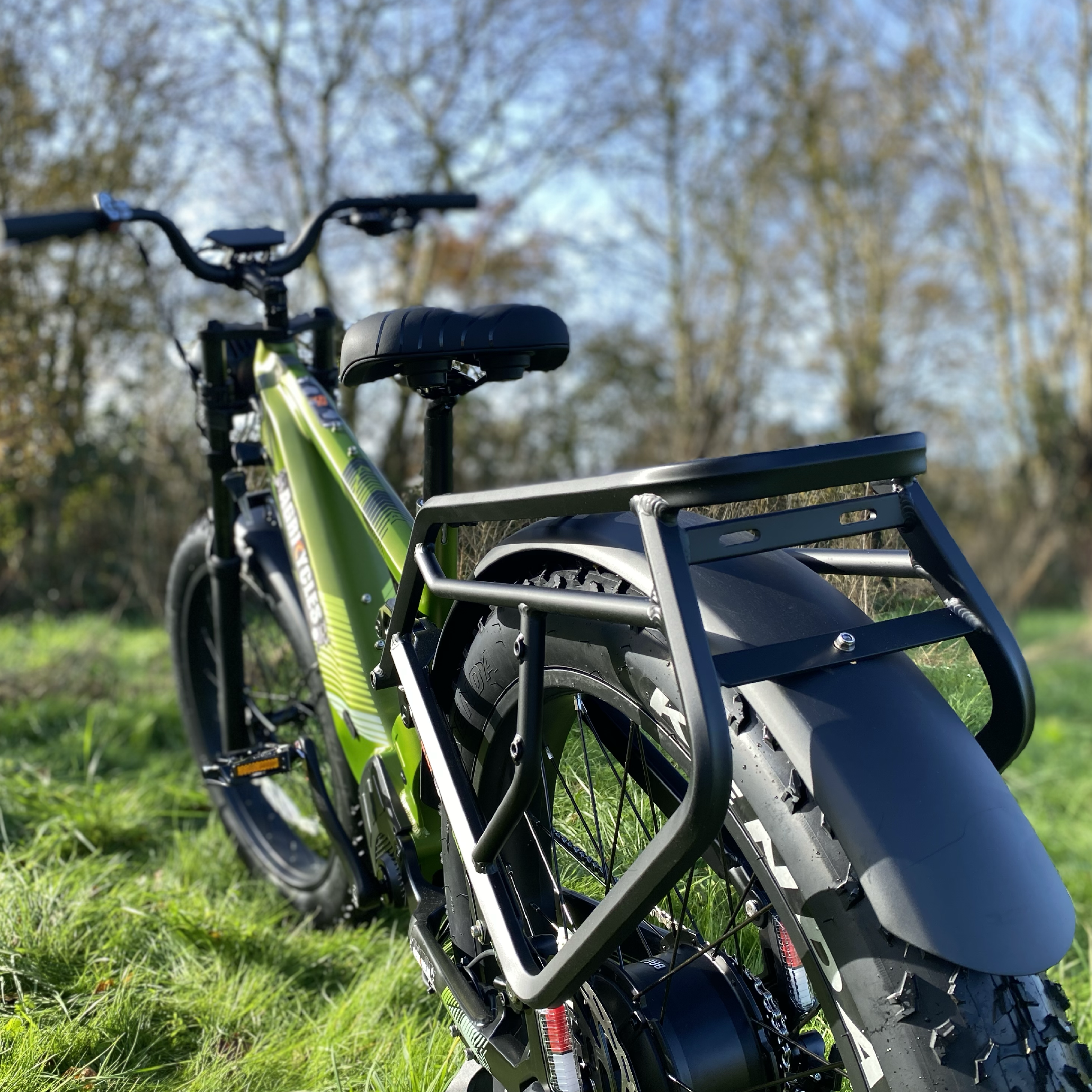 Vélo électrique derrière